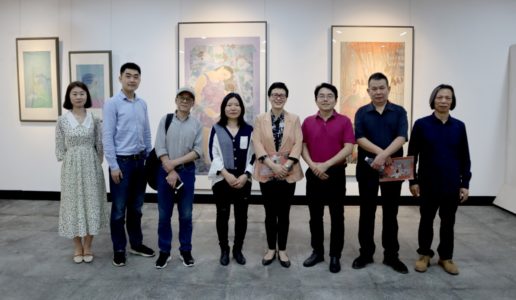 民盟厦门市委领导参观孙红丽盟员工笔画画展