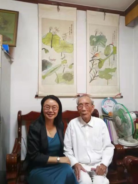 集中支部李日升合影
