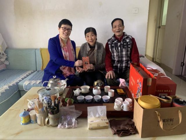 黄敏沁走访结对帮扶对象