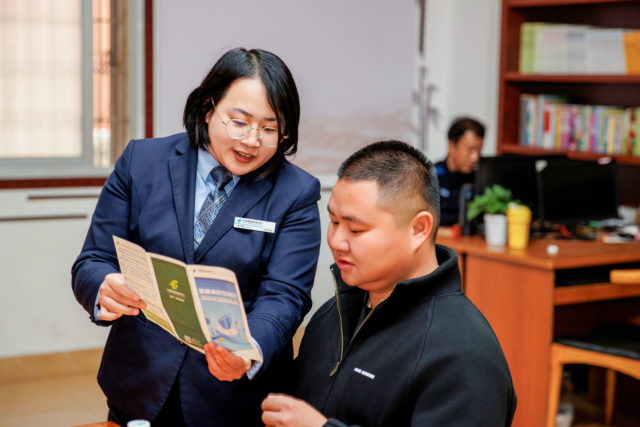 沧江讲坛第十坛开启闽南文化、手工口红之旅  摄影陈晟昕 (2)